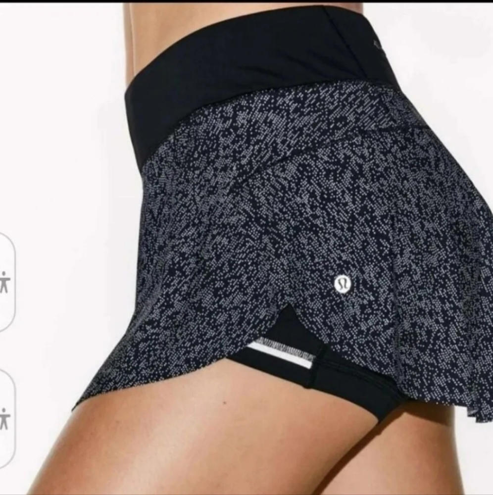 Lululemon skirt size 10